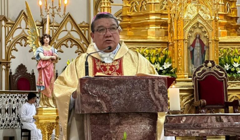 Mons. Aurelio Pesoa exhorta a construir “una Bolivia de hermanos” basada en la honestidad y la fraternidad