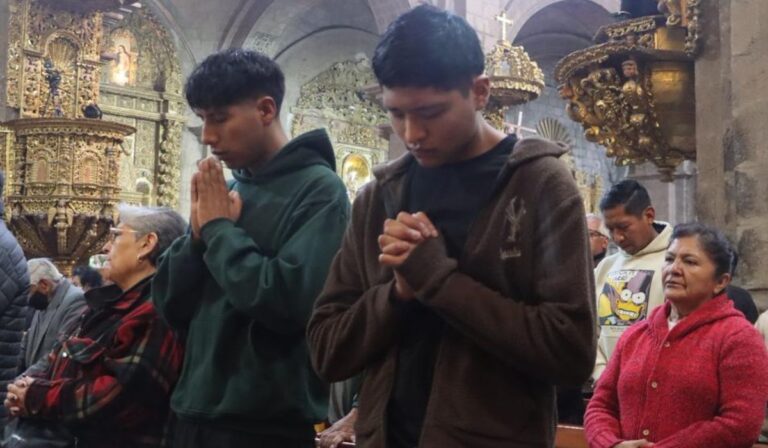 Obispos de Bolivia alientan a la perseverancia en la fe y la reconstrucción nacional ante la crisis social