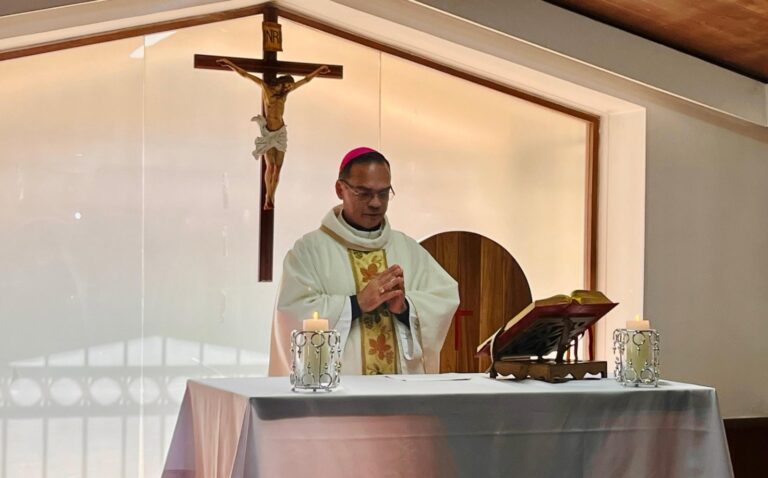 Monseñor Daniel Blanco: «La misión del comunicador es colaborar para que el Evangelio llegue a todos»