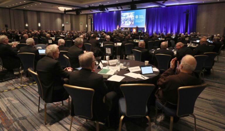 Obispos de EE.UU. expresan su “preocupación por la situación cambiante que afecta a los inmigrantes”