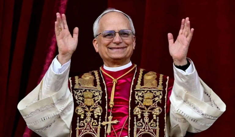 Papa León XIV propone una “paz desarmada y desarmante” frente a la espiral global de violencia y rearme