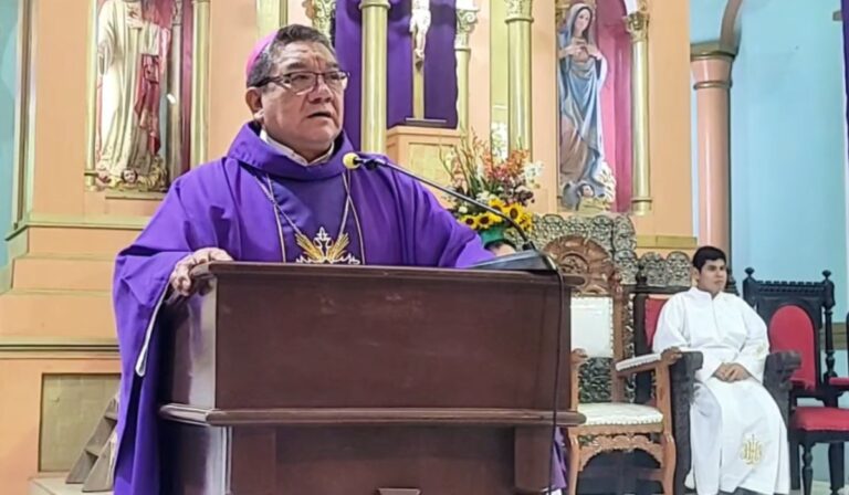 Mons. Aurelio Pesoa llama a vivir un Adviento de vigilancia, diálogo y esperanza ante las tensiones sociales en Bolivia
