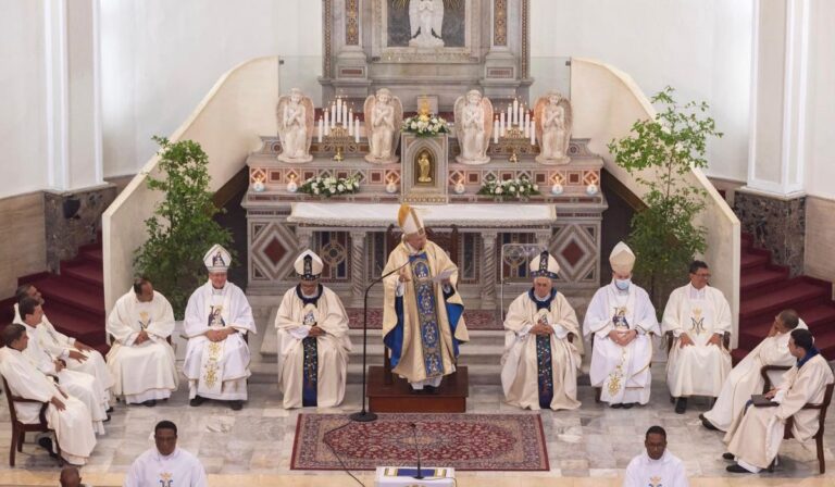 Obispos dominicanos llaman a transformar la sociedad con justicia social, fraternidad y compromiso ciudadano