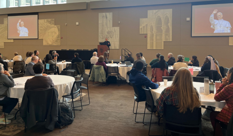 “La verdadera paz es un don de Dios”: encuentro internacional en Chicago convoca a estudiantes de América a construir caminos de reconciliación