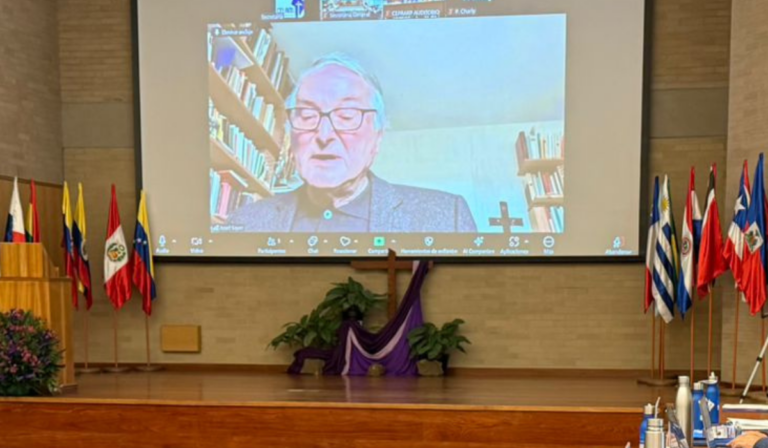 Joseph Sayer: Praedicate Evangelium impulsa una reforma de toda la Iglesia, no solo de la Curia