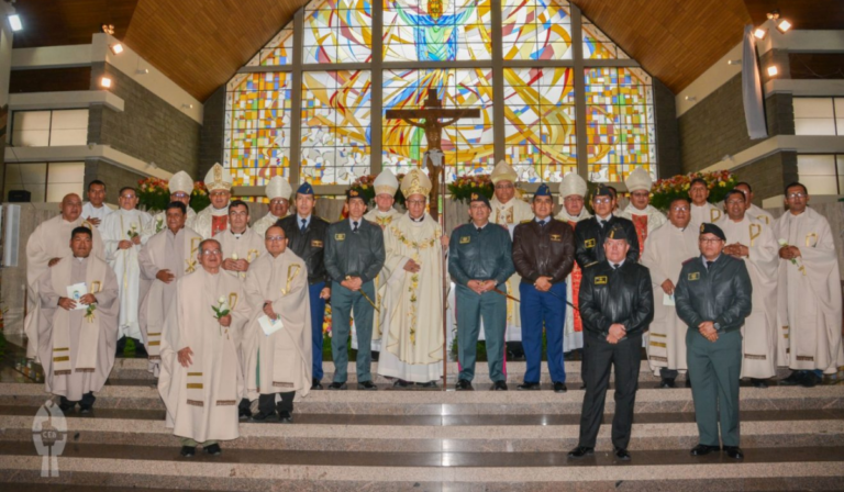 Misa Crismal del Ordinariato Castrense en Bolivia resalta la misión sacerdotal en contextos de servicio