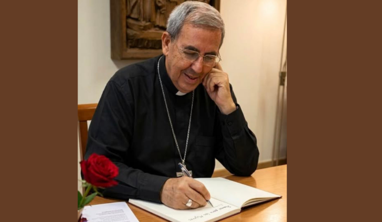 Obispo amazónico comparte poema dedicado a la mujer como “regalo de amor”