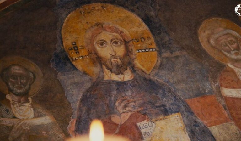 En abril: León XIV llama a rezar y acompañar a sacerdotes en crisis vocacional