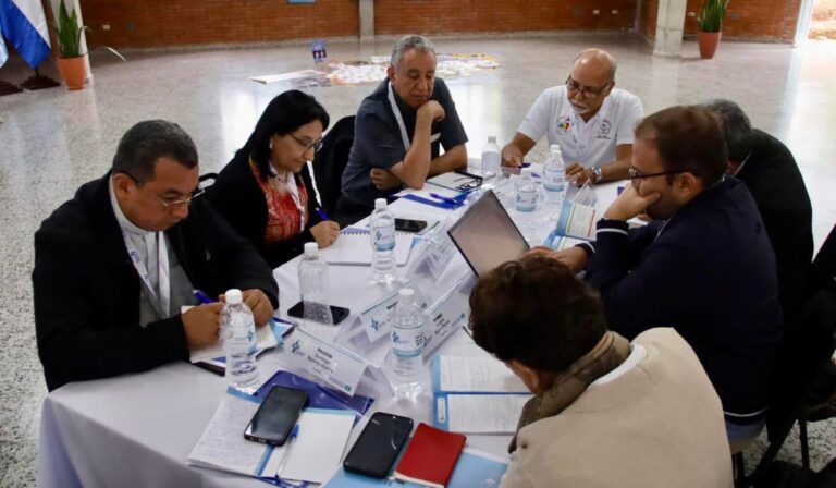 En Camex: monseñor Ulloa Mendieta llama a superar fragmentación y fortalecer misión de la Iglesia