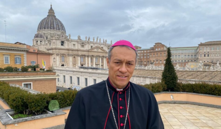 Mons. Lizardo Estrada es nombrado miembro del Dicasterio para la Comunicación de la Santa Sede