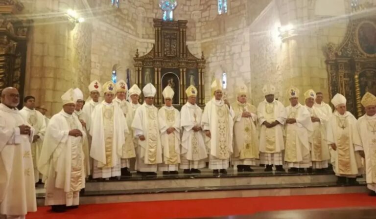 Iglesia dominicana reafirma comunión con el Papa y rechaza intentos de silenciarlo