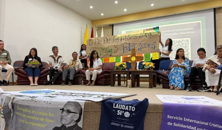 Organizaciones de fe y comunidades reclaman una transición energética justa, participativa y en defensa del planeta