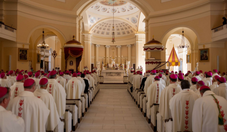 Obispos de Estados Unidos se unen al llamado de León XIV por la paz y piden a Trump que “pare la guerra”