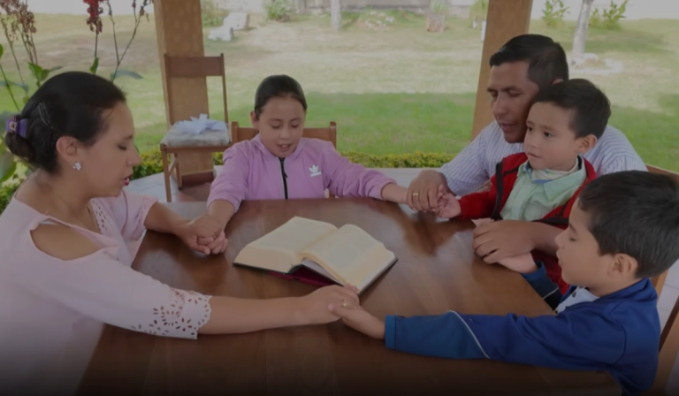 Iglesia en Bolivia presenta líneas de acción para fortalecer la Pastoral Familiar