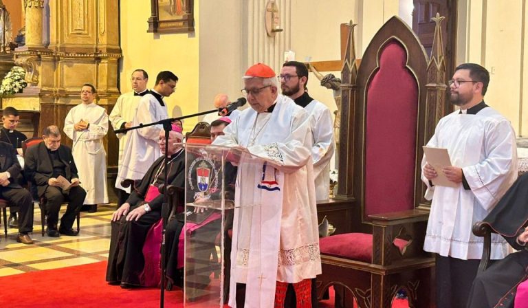 Cardenal Martínez pide unidad y transparencia en Paraguay durante aniversario patrio y clima preelectoral